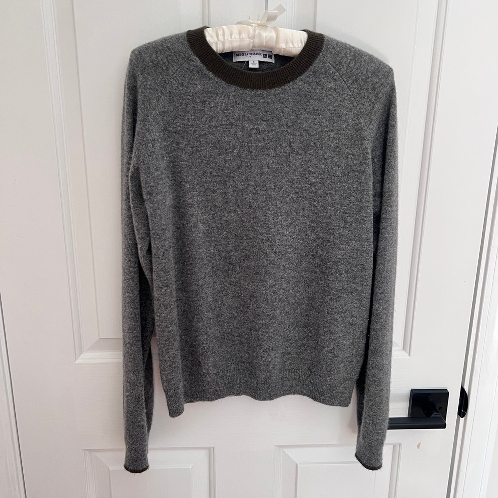 Uniqlo X IDLF cashmere crewneck sweater
